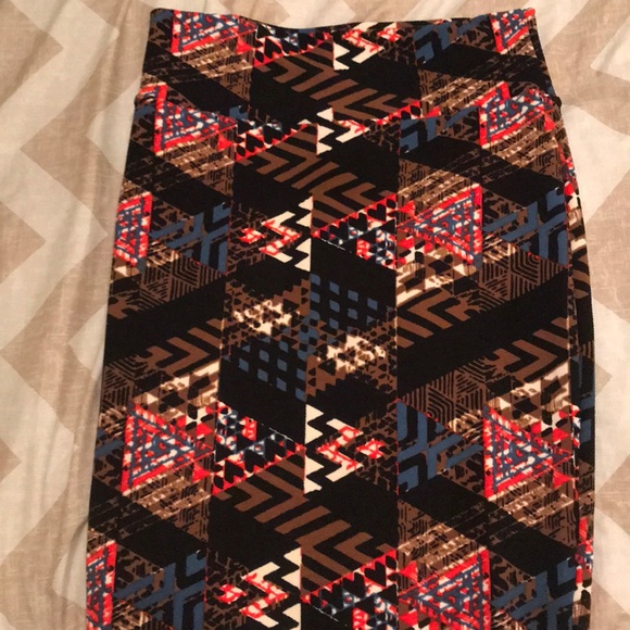 LuLaRoe Cassie Skirt Size Medium NWOT - Picture 1 of 3